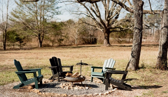 Peaceful Cabin with a Mountain View! Right in the heart of nature.