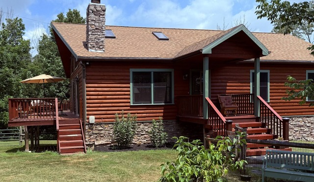 Peaceful Catskill Mountains Cabin