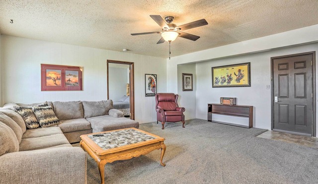 Peaceful Chadron Apartment in Historic Hotel!