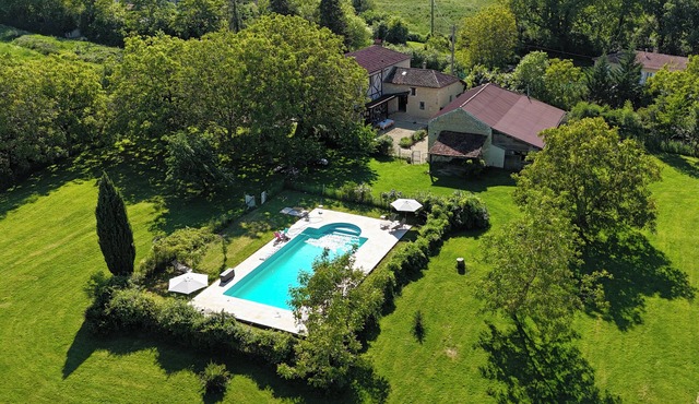 Peaceful charming cottage in the heart of the Gers countryside