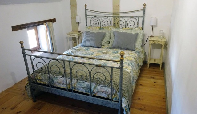 Peaceful & charming 3-bedroom house in Val en Vignes