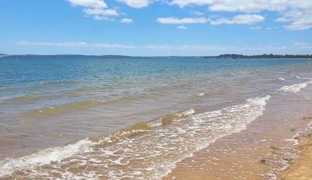 Peaceful Coastal Getaway - Coronet Bay