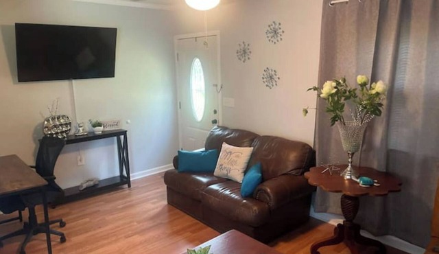 Peaceful Comfort Home ideal for work trips and vacation.