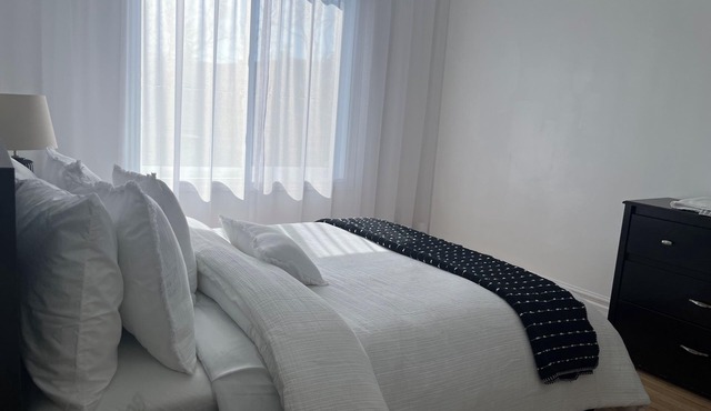 Peaceful, comfortable 3-bedroom apartment in the heart of Montreal