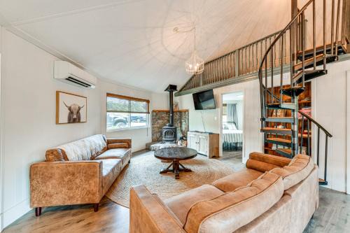 Peaceful Concord Cabin Near Parks and Hiking!