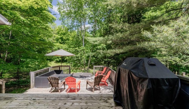 Peaceful Cottage 2BDR 1BATH HDTV BBQ WIFI