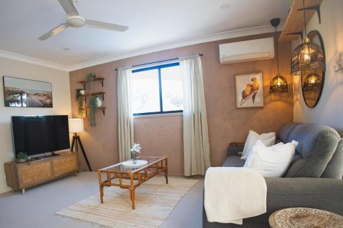 Peaceful Cottage Conveniently Located