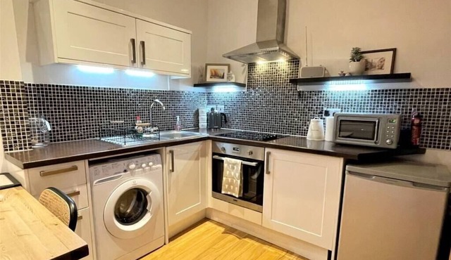 Peaceful Cottage for Two in Horsham