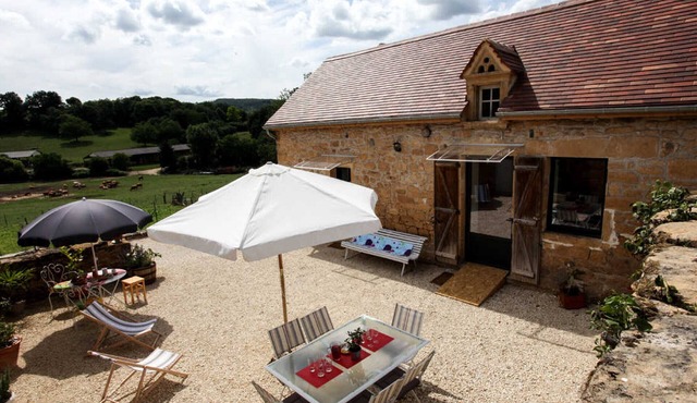 Peaceful cottage in Groléjac, near Sarlat, parking, garden