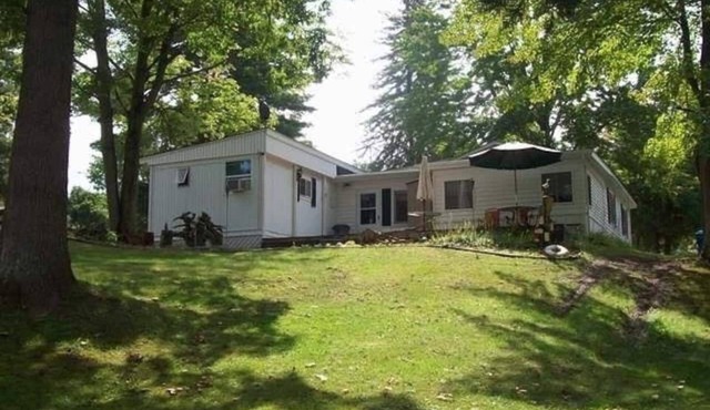Peaceful Cottage near Rivers & State land for FUN