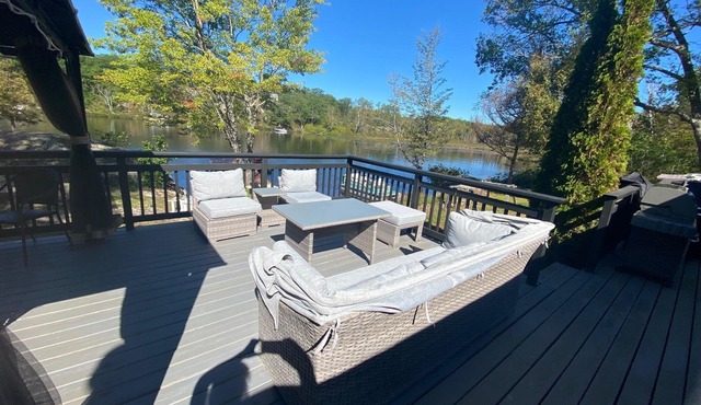 Peaceful Cottage Next To Crown Land