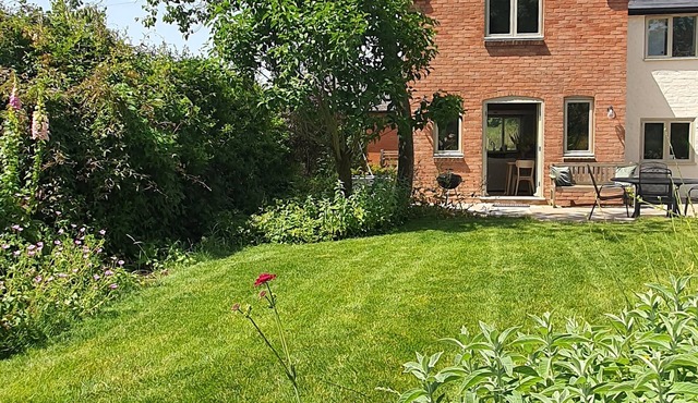 Peaceful cottage nr Ludlow & Leominster, newly renovated, large garden & orchard