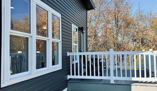 Peaceful cottage with AC in charming Baltic Ohio
