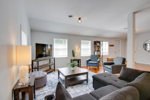 Peaceful Country Apt Extended Stays Welcome!