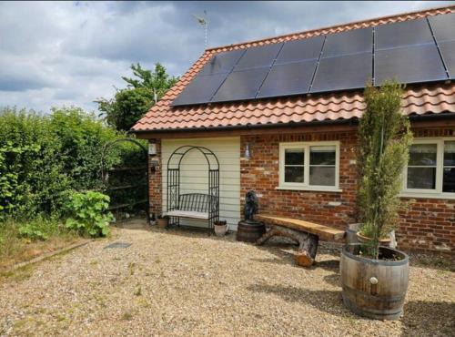Peaceful country cottage in a rural location near Norfolk Broads 2 double bedroom