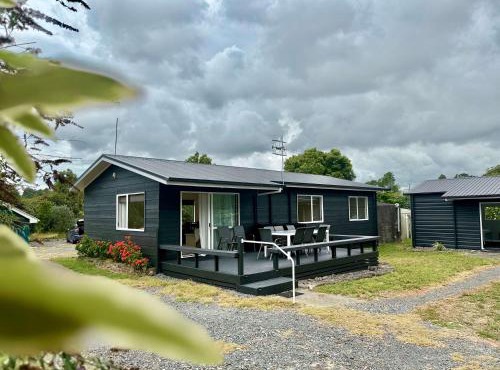 Peaceful Country Escape in Gordonton - Green Meadows Cottage