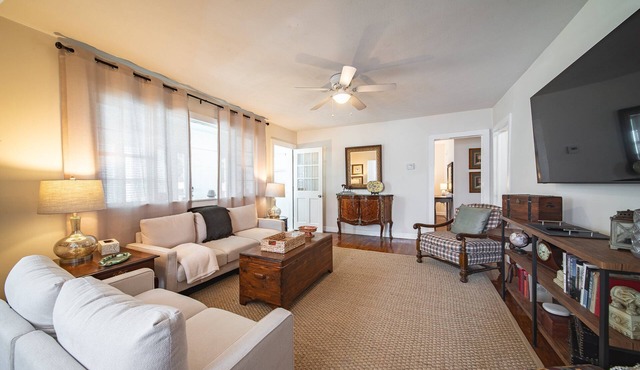 Peaceful Country Home With Stylish Comforts