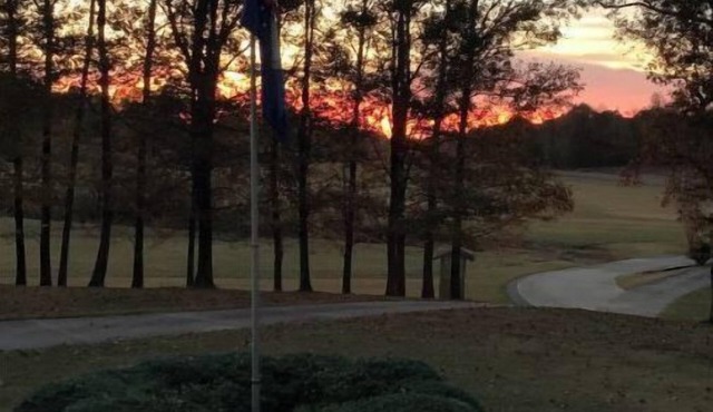 Peaceful Country Home w/Covered Bridge