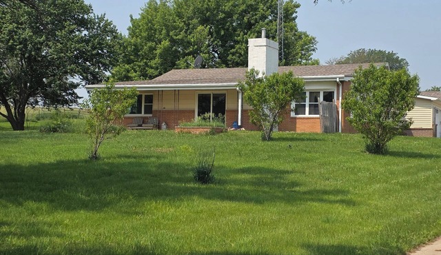 Peaceful Country Living by Kirkman’s Cove & Lakeview Golf