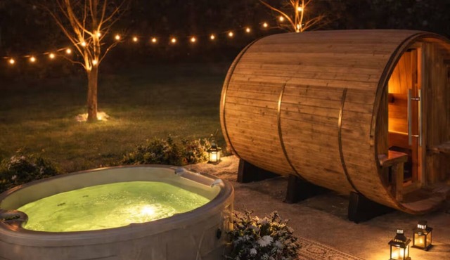 Peaceful Country Retreat 20 acres Private Pond Hot Tub Sauna Pets