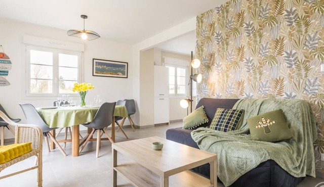 Peaceful countryside house with WiFi and parking, close to nature