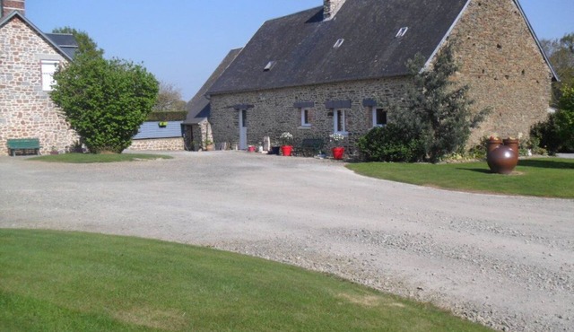 Peaceful countryside, 7 km from Mont Saint Michel
