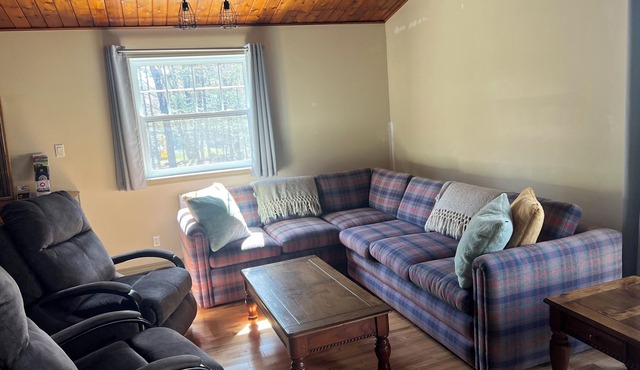 Peaceful, cozy cottage