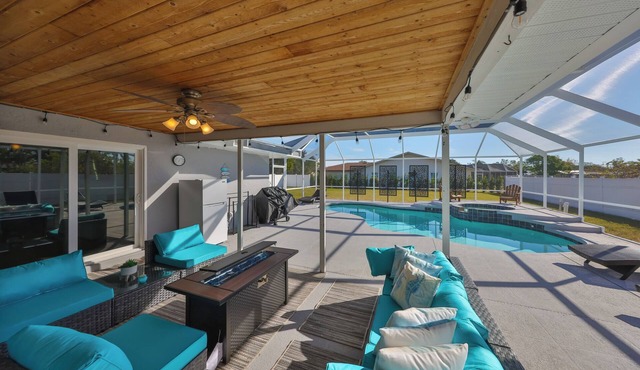 Peaceful Cozy Family Paradise w/Private Heated Saltwater Pool 5m from Anna Maria