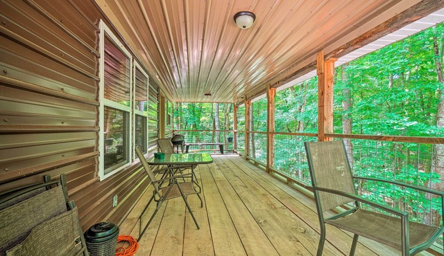 Peaceful Decatur Cabin w/Grill & Fire Pit!