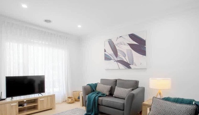 Peaceful Designer 2BR@Leafy Mill Park