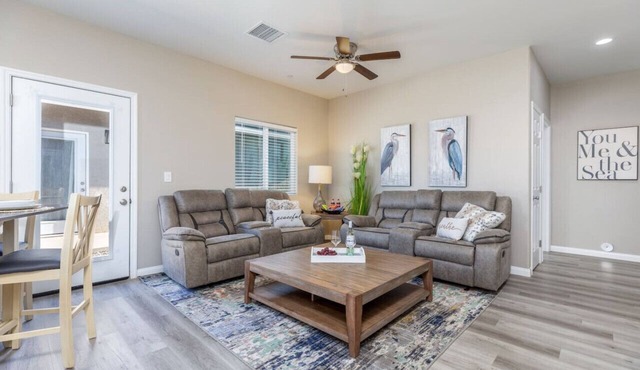 Peaceful Escape - 4 Bathrooms!