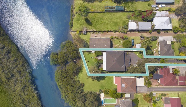 Peaceful escape water front holiday home