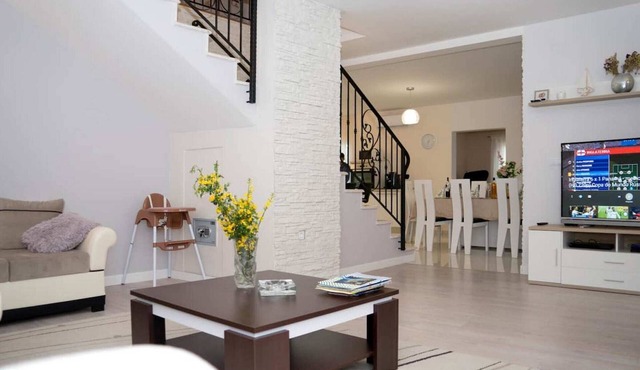 Peaceful Escape with Mountain Views, Heated Pool and Modern Amenities in Radošić - Four Bedroom Villa