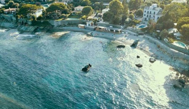 Peaceful F3 in the Heart of a Seaside Village - Private Parking