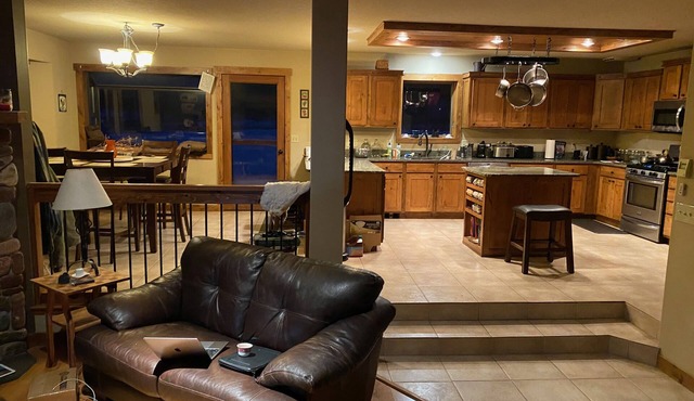 Peaceful Farm 4Bd, 3Bth - Sleeps 8 @Whitefish, @Glacier - 45min