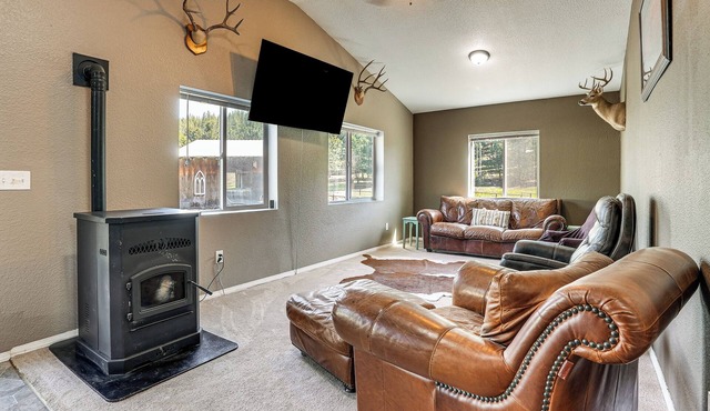 Peaceful Farm Stay Near Spokane: Inland Hideaway!