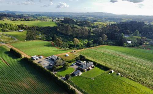 Peaceful Farm Stay Near Auckland with Spa Pool