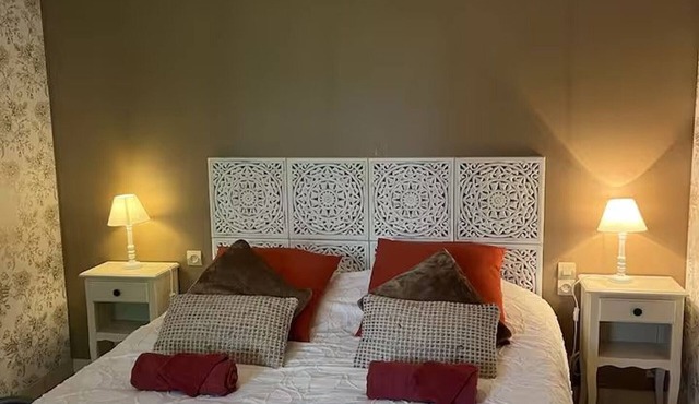 Peaceful farmhouse, pets welcome - 6 guests