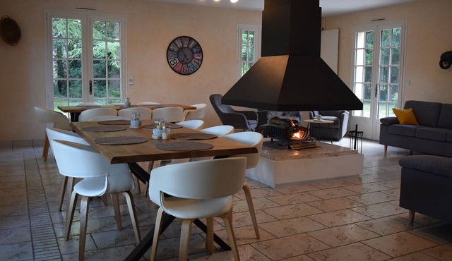 Peaceful forest retreat, perfect for family and friends