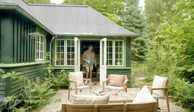 Peaceful forest home at Ordrup Beach in Fårevejle