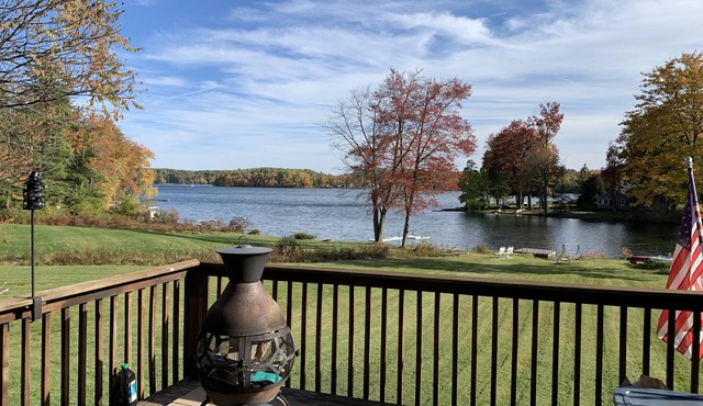 Peaceful Galway Lake Lakefront close to Saratoga has all the amenities