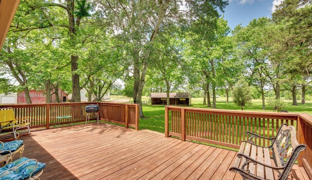 Peaceful Garden City Getaway w/Grill & Fire Pit