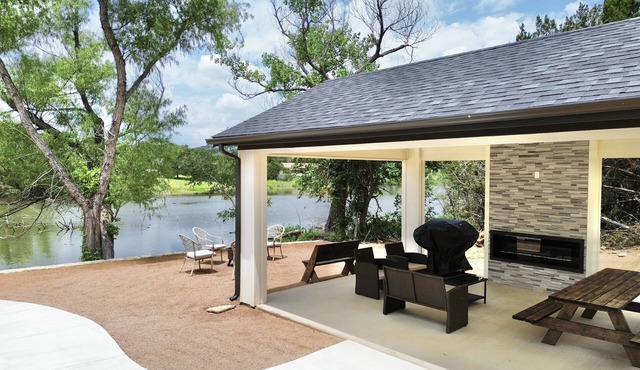 Peaceful Getaway in Granbury with Private Fishing & Gameroom