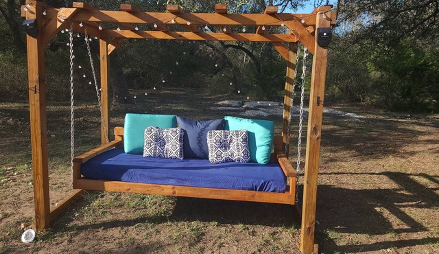 Peaceful getaway tiny house/cabin w/large swing, fire pit 4wheelers