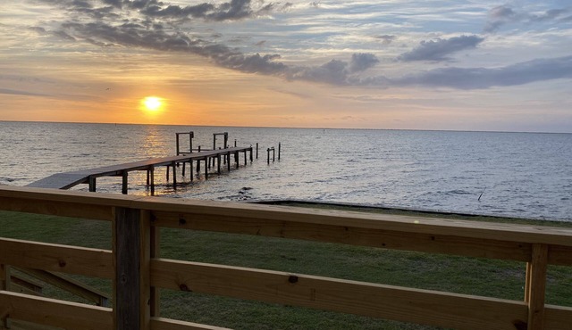 Peaceful Getaway with Amazing Views - Cape Lookout & Beaufort nearby - SLEEPS 8