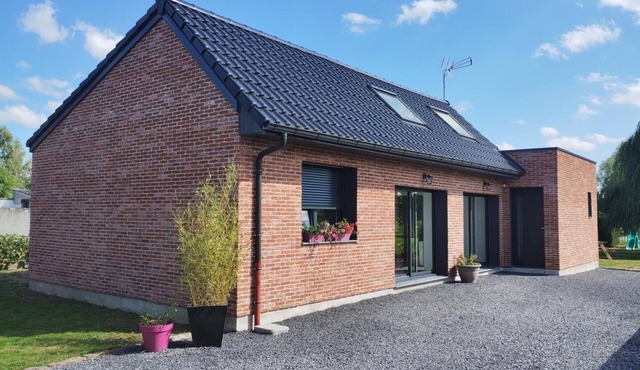 Peaceful gîte with secure parking - 5 guests