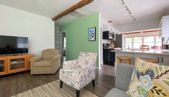 Peaceful Gulfport 3BR/2 BA Marina Home Expanded