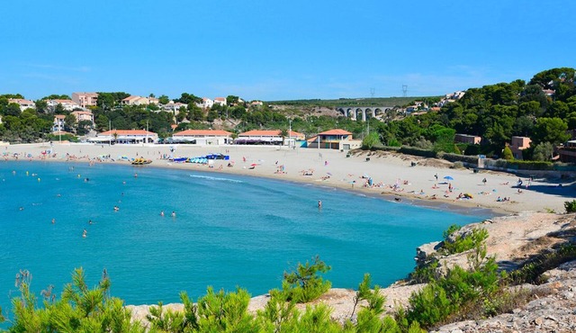 Peaceful haven with jacuzzi 500 metres from the sea