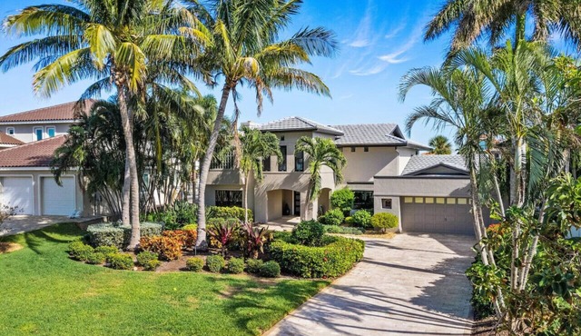 Peaceful Haven| Waterfront Home|Tierra Verde