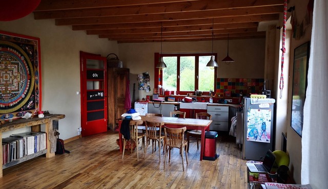 Peaceful haven with garden in the heart of Saou